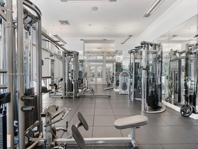 90 SW 3rd St # 1110, Miami FL 33130