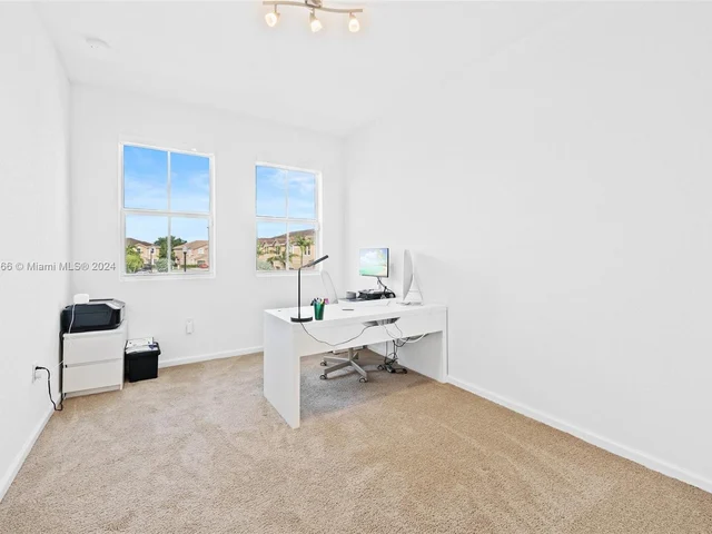 2398 SE 15th St, Homestead FL 33035