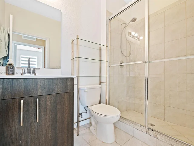 2398 SE 15th St, Homestead FL 33035