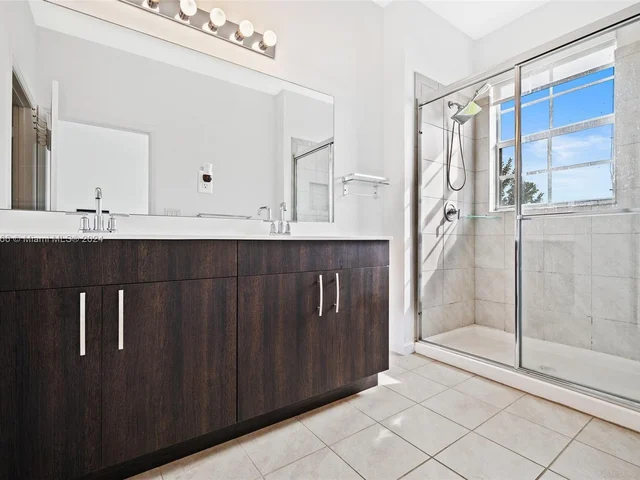 2398 SE 15th St, Homestead FL 33035