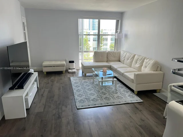 17570 Atlantic # 512, Sunny Isles Beach FL 33160