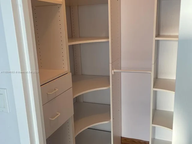 17570 Atlantic # 512, Sunny Isles Beach FL 33160