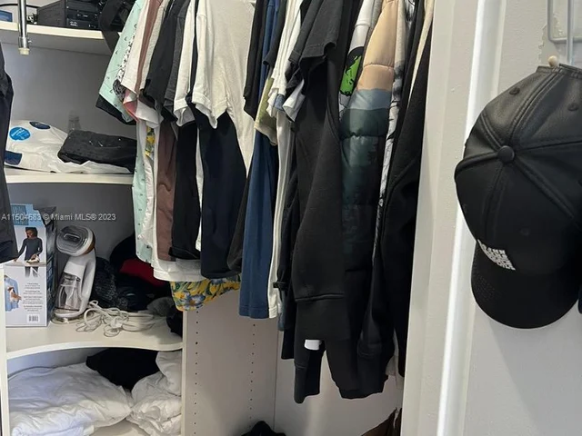 17570 Atlantic # 512, Sunny Isles Beach FL 33160