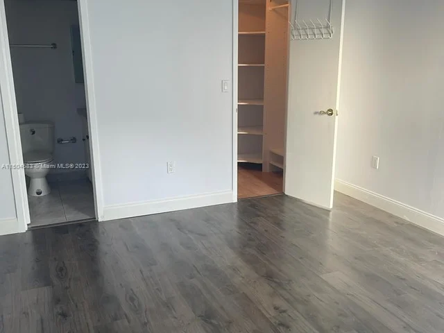 17570 Atlantic # 512, Sunny Isles Beach FL 33160