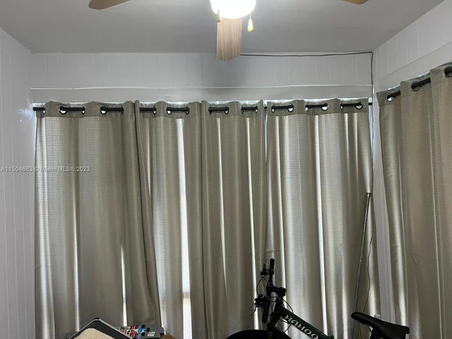 17570 Atlantic # 512, Sunny Isles Beach FL 33160