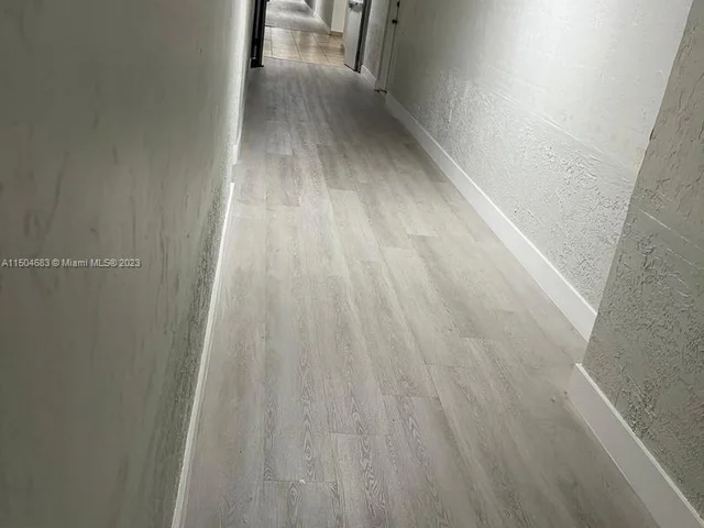 17570 Atlantic # 512, Sunny Isles Beach FL 33160