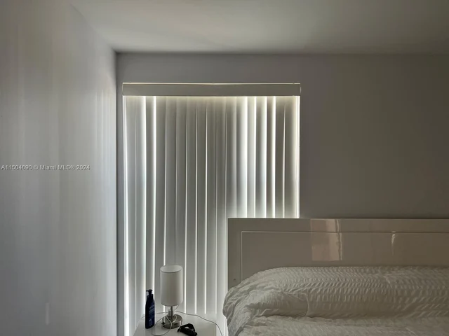 17570 Atlantic Blvd # 512, Sunny Isles Beach FL 33160