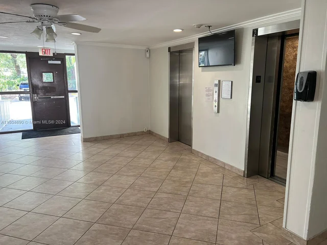 17570 Atlantic Blvd # 512, Sunny Isles Beach FL 33160
