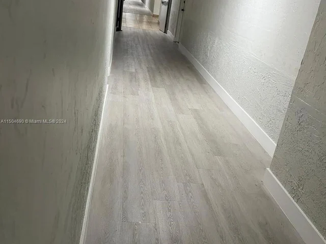 17570 Atlantic Blvd # 512, Sunny Isles Beach FL 33160