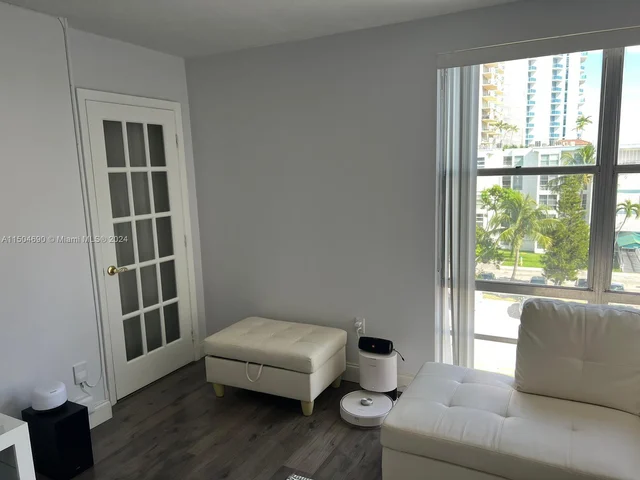 17570 Atlantic Blvd # 512, Sunny Isles Beach FL 33160