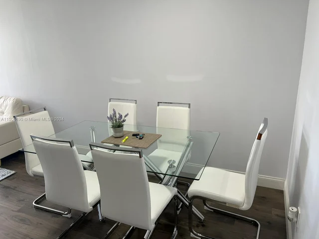 17570 Atlantic Blvd # 512, Sunny Isles Beach FL 33160