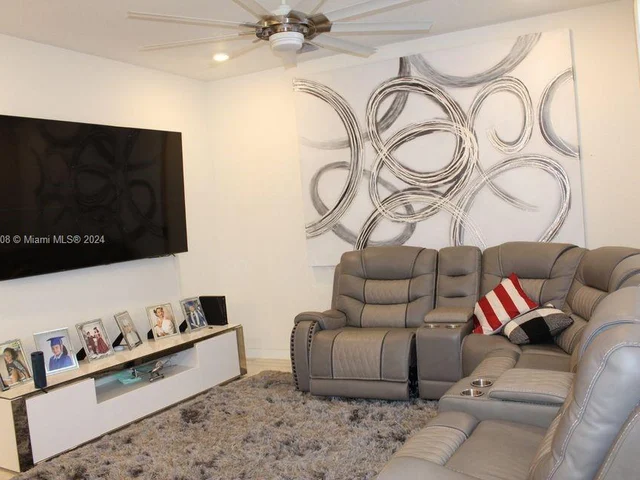 1769 SE 7th Ter # 1769, Homestead FL 33034