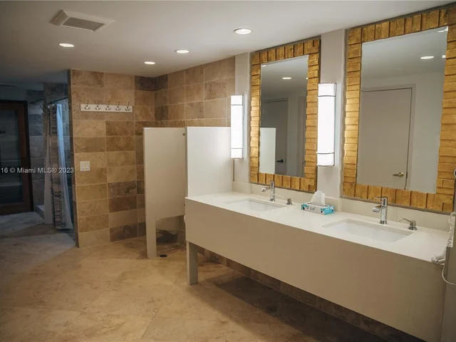 17555 Collins Ave # 1504, Sunny Isles Beach FL 33160