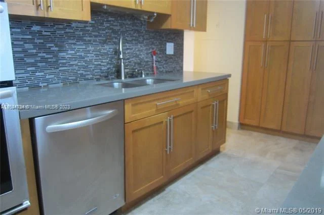 3500 Mystic Pointe Dr # 2305, Aventura FL 33180