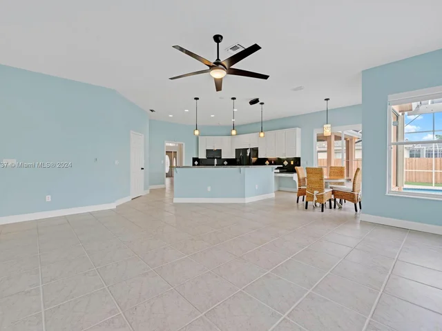 2540 Fairways Dr, Homestead FL 33035