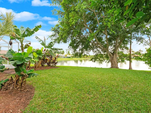 2540 Fairways Dr, Homestead FL 33035