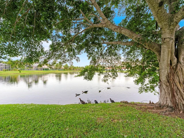 2540 Fairways Dr, Homestead FL 33035