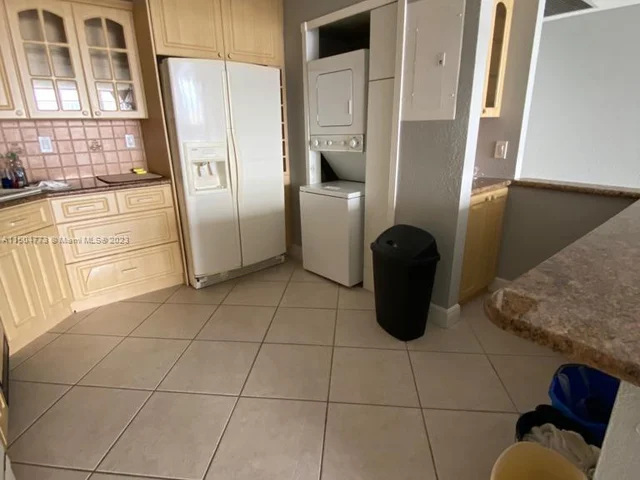 3725 S Ocean Dr # 927, Hollywood FL 33019