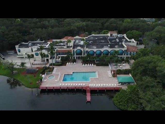 9431 Evergreen Pl # 103, Davie FL 33324