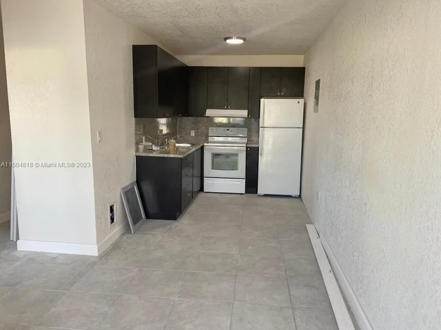 10030 W Indigo St # 8, Miami FL 33157