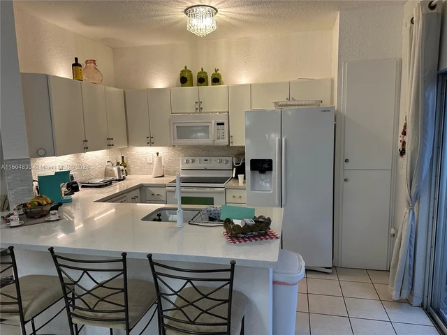 8231 NW 107th Ct # 9, Doral FL 33178