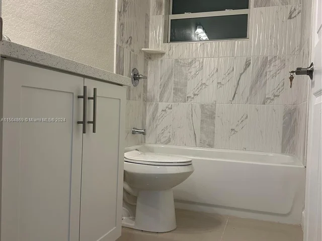 224 SW 4th Ave, Hallandale Beach FL 33009