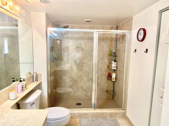 2080 S Ocean Dr # 401, Hallandale Beach FL 33009