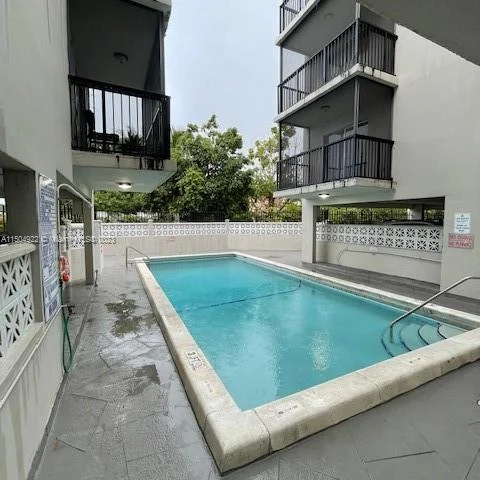 13455 NE 10th Ave # 405, North Miami FL 33161