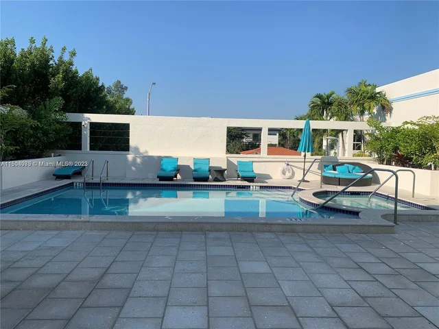 9172 Collins Ave # 218, Surfside FL 33154