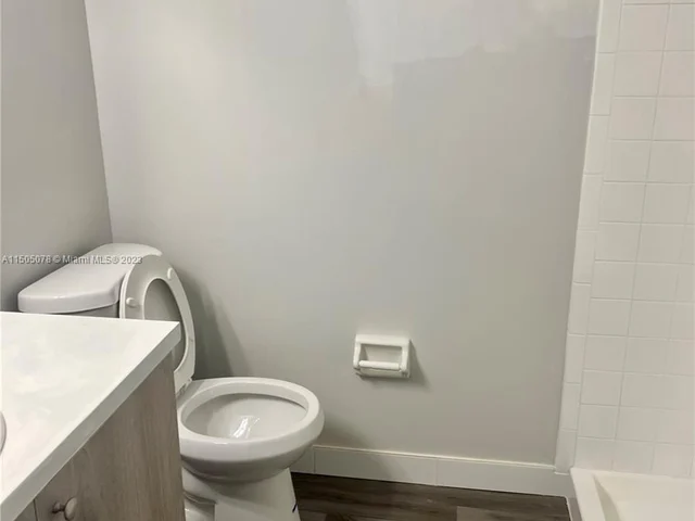 850 NE 207th Ter # 206, Miami FL 33179