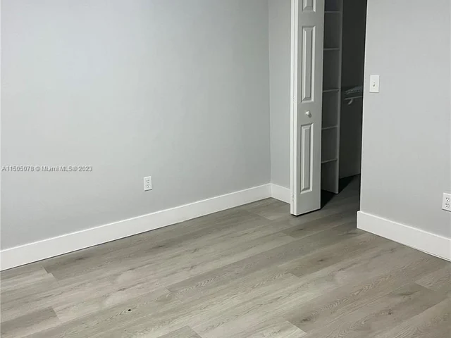 850 NE 207th Ter # 206, Miami FL 33179