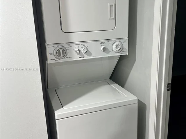 850 NE 207th Ter # 206, Miami FL 33179