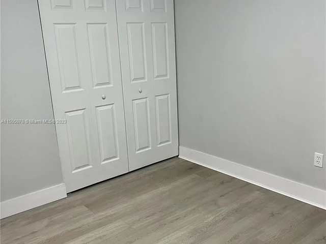 850 NE 207th Ter # 206, Miami FL 33179