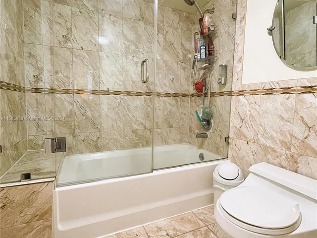 2401 Collins Ave # 408, Miami Beach FL 33140