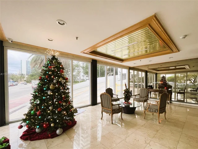 2401 Collins Ave # 408, Miami Beach FL 33140