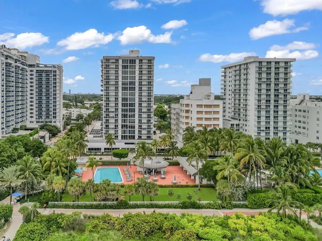 2401 Collins Ave # 408, Miami Beach FL 33140