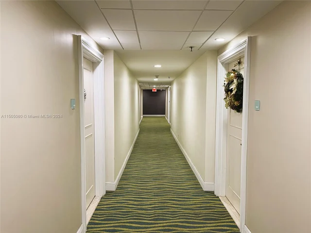 2401 Collins Ave # 408, Miami Beach FL 33140