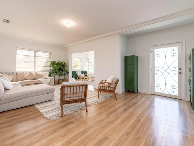 501 SW 24th Rd # 501, Miami FL 33129