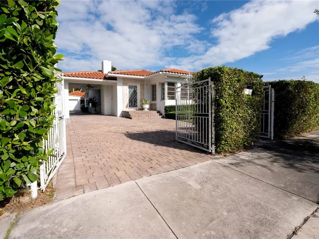 501 SW 24th Rd # 501, Miami FL 33129