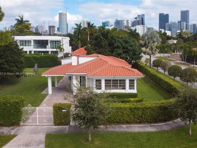 501 SW 24th Rd # 501, Miami FL 33129