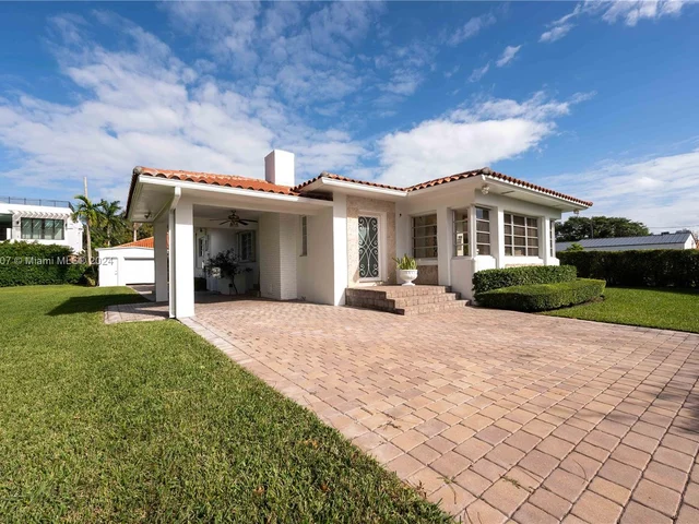 501 SW 24th Rd # 501, Miami FL 33129