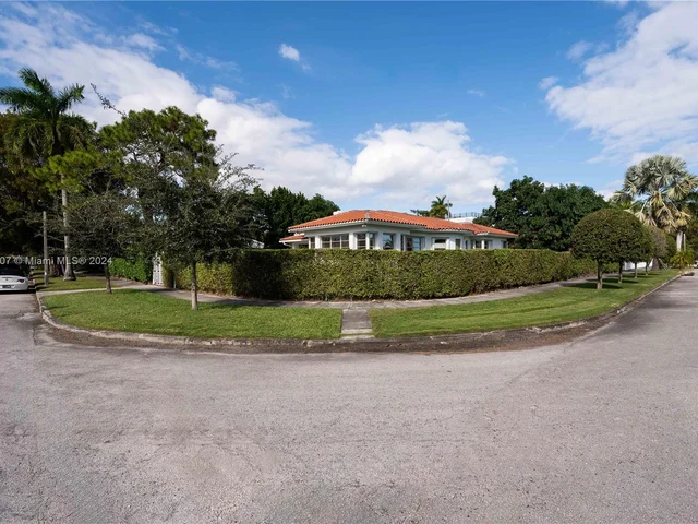 501 SW 24th Rd # 501, Miami FL 33129