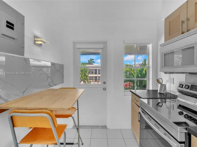 1100 Atlantic Shores # 402, Hallandale Beach FL 33009