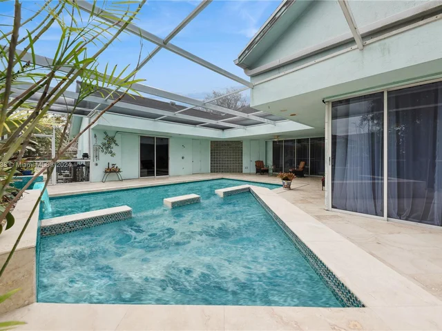 11741 NW 23rd St, Plantation FL 33323