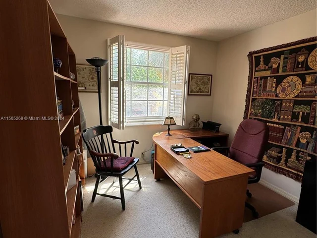 19232 NW 88th Pl, Hialeah FL 33018