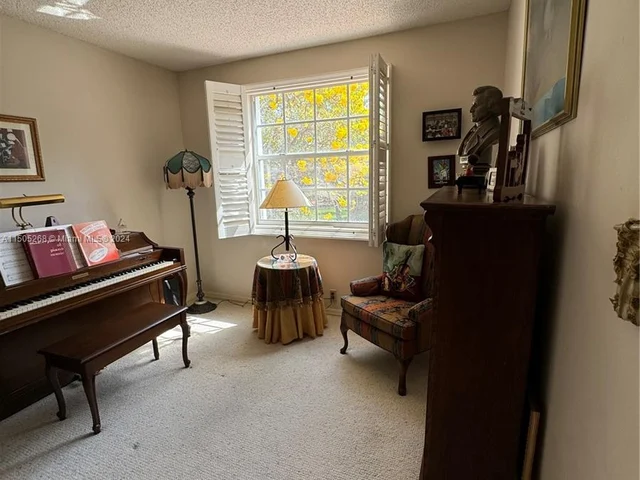 19232 NW 88th Pl, Hialeah FL 33018