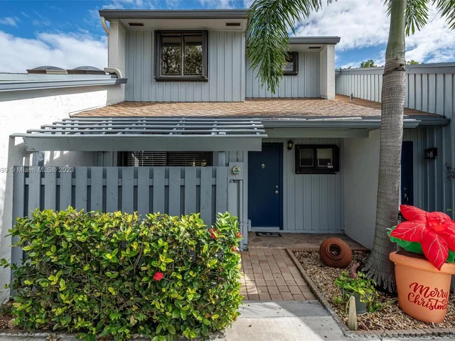 1551 N 14th Ter, Hollywood FL 33020