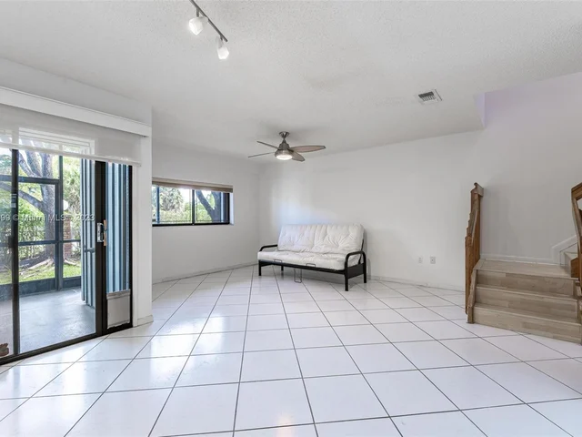 1551 N 14th Ter, Hollywood FL 33020