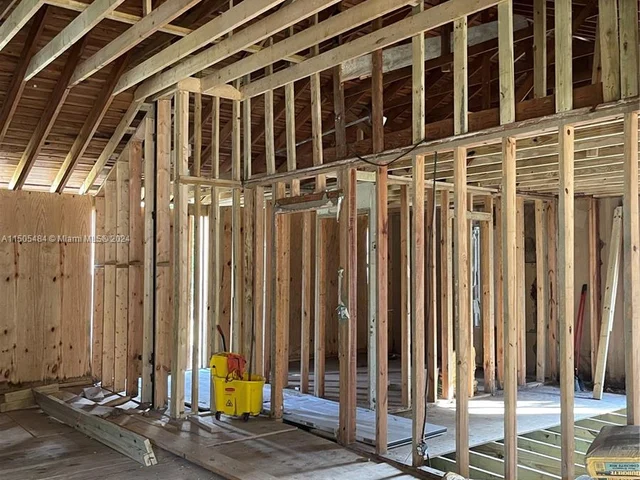 2660 NW 19th Ave, Oakland Park FL 33311