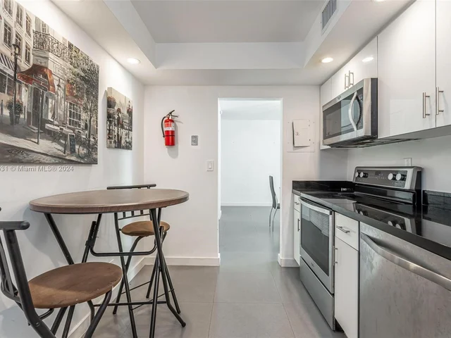 4001 S Ocean Dr # 8F, Hollywood FL 33019